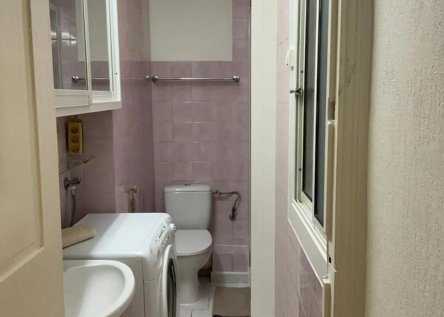 Appartement Cosy - 2 Chambres, Situe En Centre Ville Nice Apartment